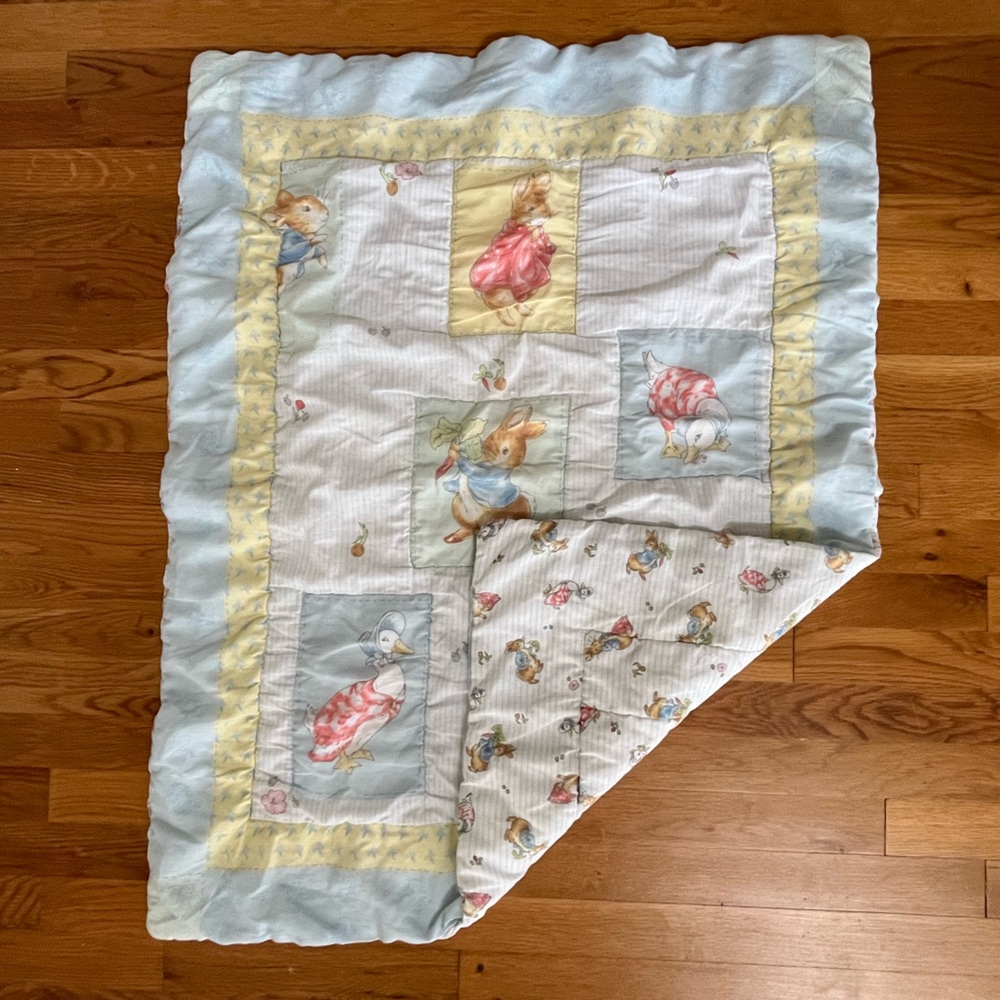 Vintage Peter Rabbit crib quilt